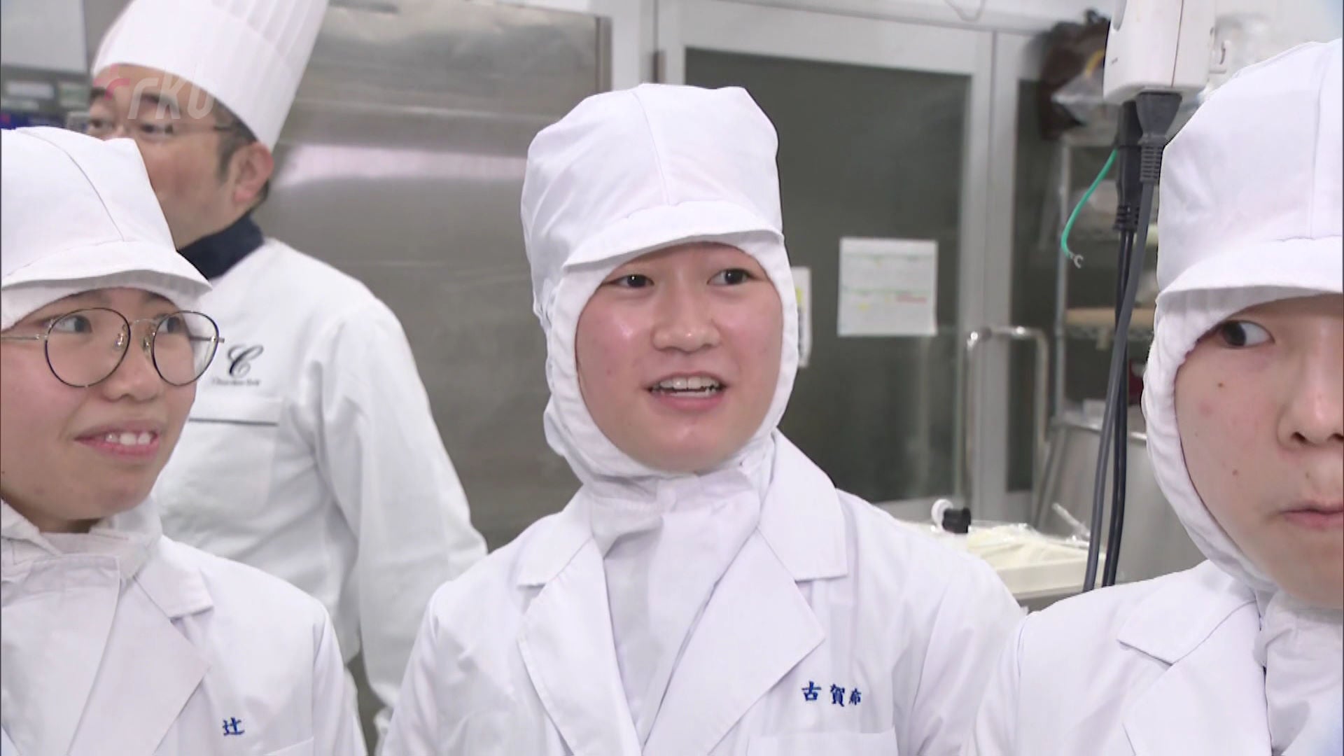 チョコレート工場に“ご招待”のゴールデンチケット？地元の高校生が